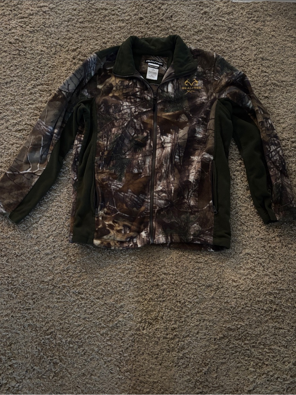 Realtree Men's Realtree Fleece Zip Jacket in Camouflage and Olive